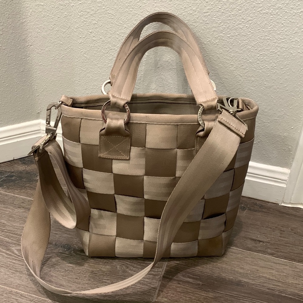 Vintage Harvey’s Seatbelt Purse